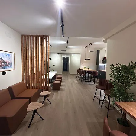 אכסניה Alma One אליקאנטה