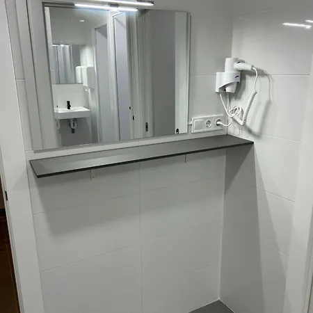 Hostel Alma One